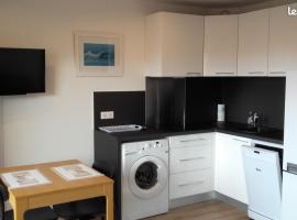 ANGLET-BIARRITZ Studio vue Mer - Terrasse + Garage, khách sạn ở Anglet