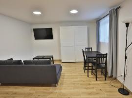 River Park apartments Ukmerge، فندق في يوكميرجي