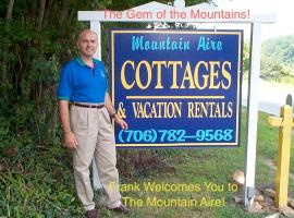 Mountain Aire Cottages & Inn, hotell nära Bettys Creek Recreation Area, Clayton