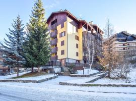 Amazing Apartment In Aprica With 2 Bedrooms And Wifi、アプリーカのアパートメント