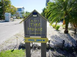 Ami Tree House – dom wakacyjny w mieście Bradenton Beach