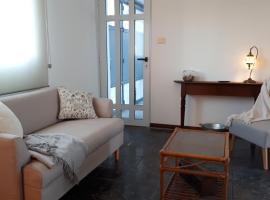 C&oacute;moda casa con inmejorable ubicaci&oacute;n, overnachting in Fray Bentos