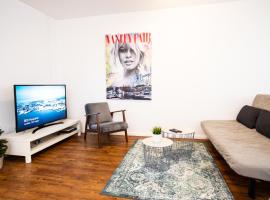 Moderne 2-Zimmer Wohnung! WLAN und Netflix inklusive! Zentral gelegen in der historischen Altstadt!，施塔德的飯店