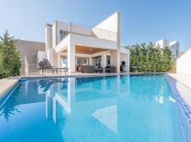 Villa Es Falcons, hotel poblíž významného místa Dračí jeskyně, Porto Cristo