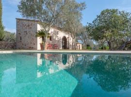 Finca Aljub de son Amer by Mallorca House Rent, hotel a Llombarts