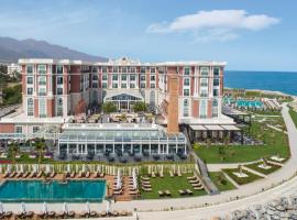 Kaya Palazzo Resort & Casino, hotell nära Froúrio Kyrineías slott, Kyrenia