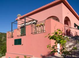 Villa Delfin, hotel a Vis