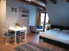 Mazurska Apartamenty, farm stay in Rydzewo