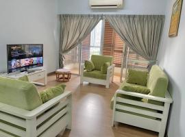 Spacious 3 rooms Apartment@Desa Putra Condominium, Hotel mit Pools in Kuala Lumpur