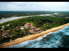 Beach a Holic/Calm beach facing Villa, proprietate de vacanță aproape de plajă din Mangalore