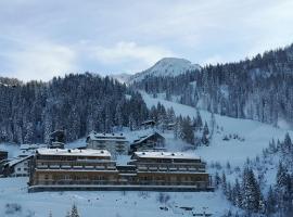 Sonnenalpe Apartments Nassfeld, hotel cerca de Watschigeralm, Sonnenalpe Nassfeld