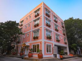 AURA HOTEL, hotel in Pondicherry