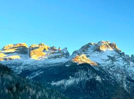Dolomiti House, Hotel in Pinzolo
