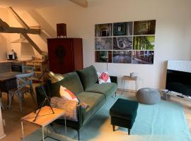 Kranichhof - Studio, Loft & Atelier: Zossen şehrinde bir daire
