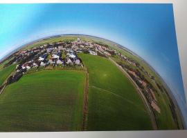 Oomes Huus - Sleep by H&auml;stens, Wake with Coffee, hotel de playa en Den Hoorn