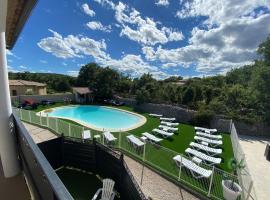 LE PARADIS ACQUIS, hotell i Labastide-de-Virac