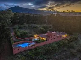 Villa Rural EL Poleo D&R con Piscina Climatizada Privada y Solárium