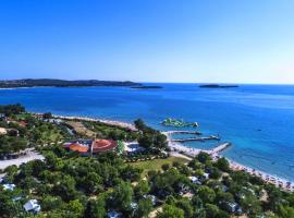 Glamping and Mobile Homes Lavanda - Holiday Centre Bi VIllage, holiday park sa Fažana