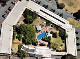 River Country Inn: Moama şehrinde bir otel