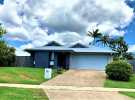 Modern 4BR close to the Airport- Whole house, hotel en Gladstone
