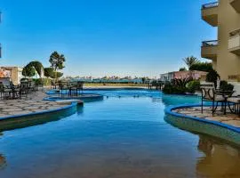 Magic Beach Hotel Hurghada