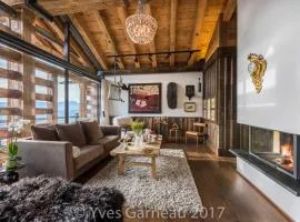 Artsy Luxurious Ski-In-Out-Chalet