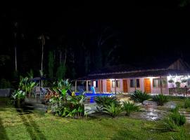 Vila Noah Pousada, hotel with parking in Paraty