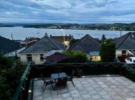 Superb base for exploring Cornwall and Plymouth, hotel in Saltash