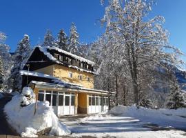 Rooms Barovc by the Lake Jasna โรงแรมในครานสกา โกรา