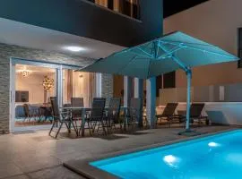 Villa DEA - Luxus Ferienhaus in Kroatien mit beheizten Pool Vrsi-Mulo bei Zadar