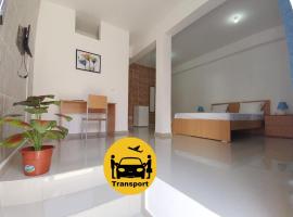 Plateau Bedroom & Chambre - Praia Center 1, guest house in Praia