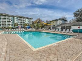 Summerhouse Villas Condo with Resort Amenities!, hotel em Pawleys Island