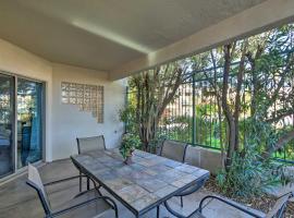 6 Mi to Downtown Condo with Patio in Tempe!, hotel v destinaci Tempe