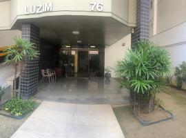Areia Preta Luzim Apartment - Guarapari - ES, hotel in Guajuru