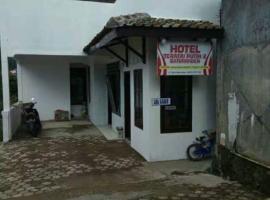 Hotel Teratai Putih, allotjament vacacional a Baturaden