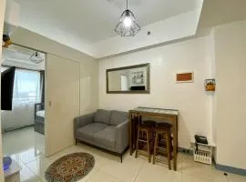 A Cozy 2 Bedroom Unit with a Parking at South Residences SM Southmall
