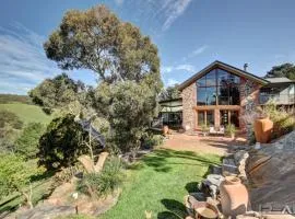 HighRoost Bed & Breakfast accomodation - rural escape