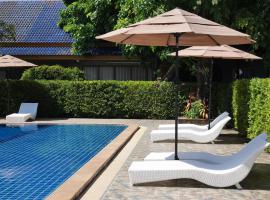 PhiPhi Andaman Resort - SHA EXTRA PLUS, hotel i Phi Phi