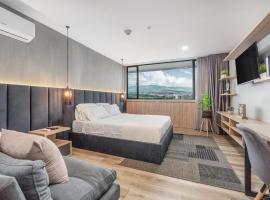 Apartamentos Go Living & Suites by HOUSY HOST, hotel in Medellín
