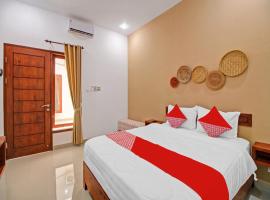 OYO 90820 Madania Guesthouse Syariah, hôtel à Mataram près de : Lombok Epicentrum Mall