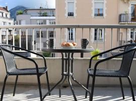 Studio Championnet, piscine, balcon, haut confort, hotelli kohteessa Grenoble