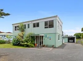 Tahuna Family Escape - Paihia Holiday Home