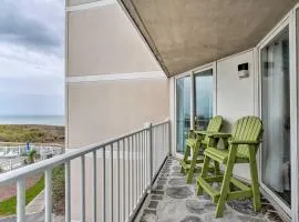 Colorful Beachfront Condo with Resort Amenities