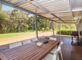 Blue Haven Margaret River tranquil bush retreat, alojamiento con cocina en Margaret River