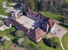 au château, hôtel à Miserey-Salines près de : Gare de Besançon Franche-Comté TGV