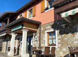 Domačija pri Damjanu, hotel v destinaci Kozina
