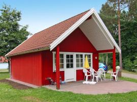 Holiday home in Markgrafenheide with paid sauna, allotjament vacacional a Markgrafenheide