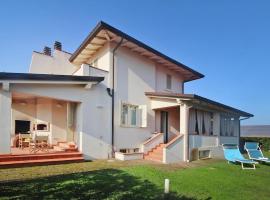 Holiday home Fragola, Capezzano Pianore, מקום אירוח ביתי בCapezzano Pianore,