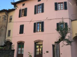 Casa Carlo, apartment in Barga