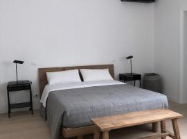whiterooms, bed and breakfast v destinaci Cesena